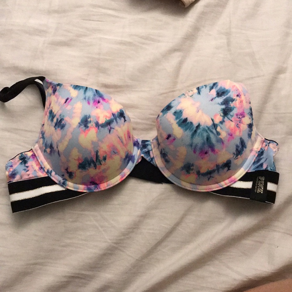 VS Pink Bra